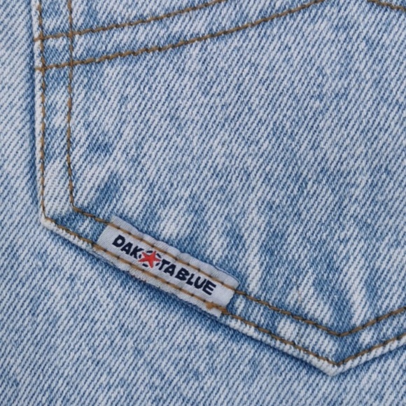 Vintage Dakota sequin front high waisted light wash jeans. Rare find. 💖Size 11 - Picture 8 of 9